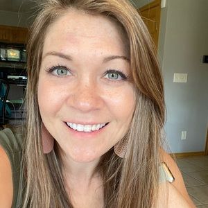 Meet your Posher, Jeni